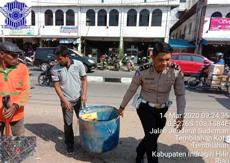 Polres Inhil Giat Kerja Bhakti Ke Sejumlah Tempat Umum Pusat