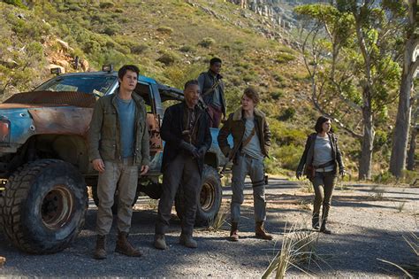 In the epic finale to the maze runner saga, thomas leads his group of escaped gladers on their final and most dangerous mission yet. Maze Runner: The Death Cure 2018 Full Movie Watch in HD ...