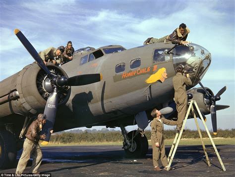 Wwii In Color Rare Photos From 1942 Show Flying Fortress Bombers And