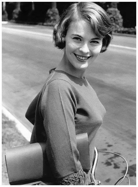 Jean Seberg Photo By Willy Rizzo 1959 60s Pointy Bras How They