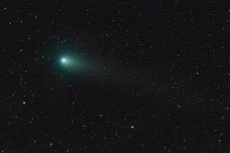 See Two Bright Green Comets In 2018s Night Sky How Where And When To