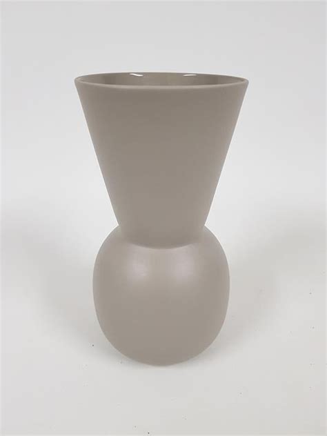 Wedding centerpiece, bridal shower decorations, brides flower bouquet holder, bridesmaid bouquet allowed for you to my website, in this particular occasion i am going to teach you with regards to wedding bouquets with bling glitter. Cloud Bell Vase, Dove Grey, Small - Desflora