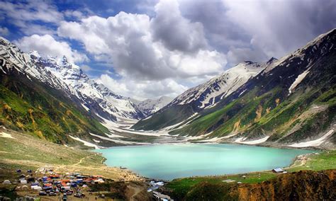 20 Most Beautiful And Top Places To Visit In Pakistan Folder