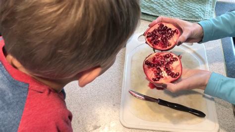 How To Peel And Eat A Pomegranate Youtube