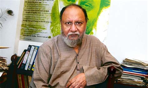 supreme court raps sociologist nandy for dalit corruption remarks but stays arrest daily