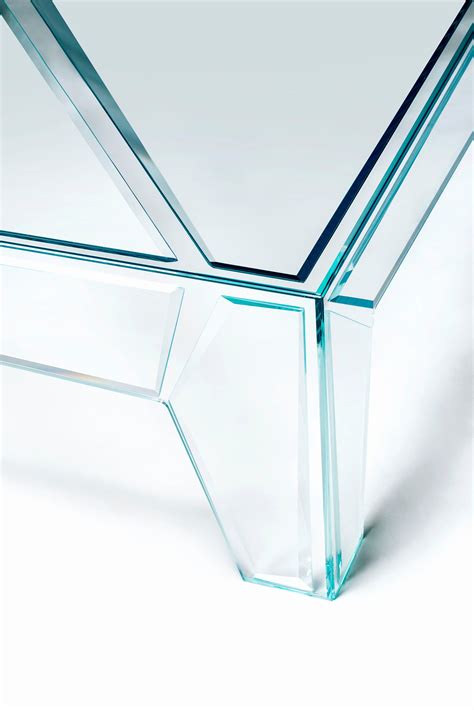Tavolino Basso Quadrato In Cristallo Hypertable By Glas Italia Design Mario Bellini