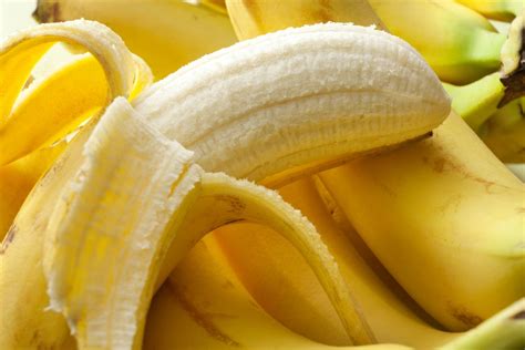 How To Freeze Bananas For The Best Taste And Without Them Turning Brown Real Homes