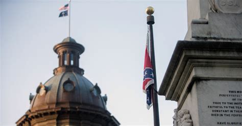 Era Ends As South Carolina Lowers Confederate Flag The New York Times