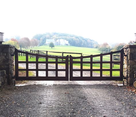 Automated Wrought Iron Azek Farm Gate Farm Gate Entrance Gates