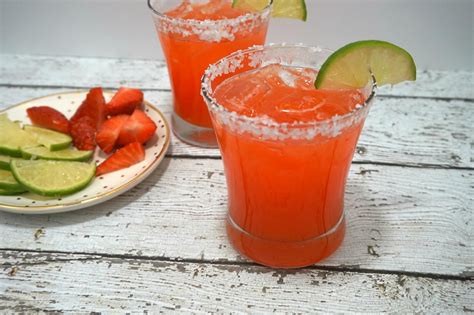 Bake a batch of these fluffy and flavorful doughnuts in 30 minutes or less. Quick & Easy Strawberry Limeade Margarita - Beauty With Lily