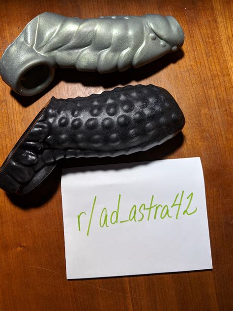 WTS Flint Sheath, Crackers Sheath : r/BadDragon