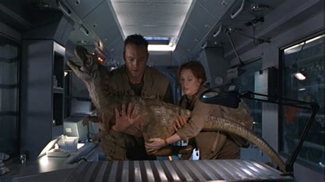 10 Fakta Cerita Canon Tentang Seri Jurassic World Yang Tidak Ditampilkan Di Filmnya Dunia Games