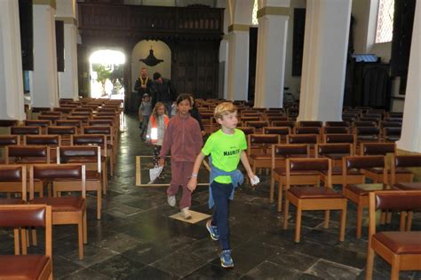 Kinderen Lopen Door Kerk Om Goede Doelen Te Steunen Hoogstraten Gazet Van Antwerpen