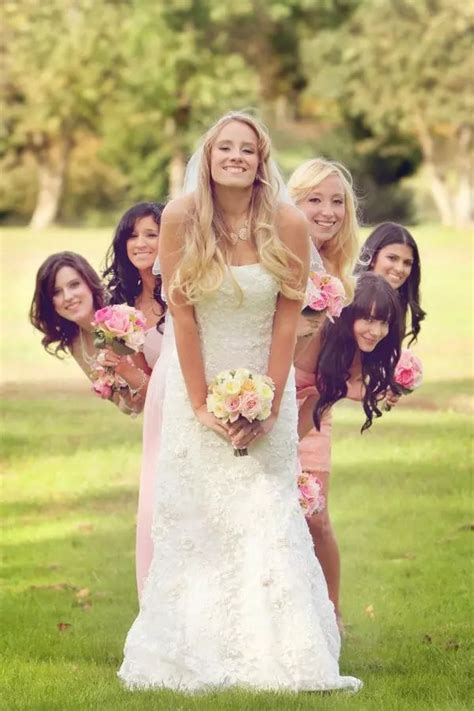 14 Must Have Wedding Photo Ideas with Your Bridesmaids - Page 2 of 2 ...