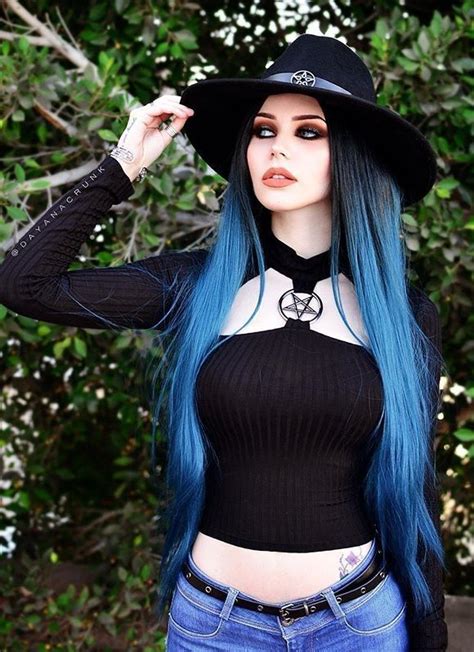 Dayana Crunk In 2020 Fashion Gothic Fashion Hot Goth Girls