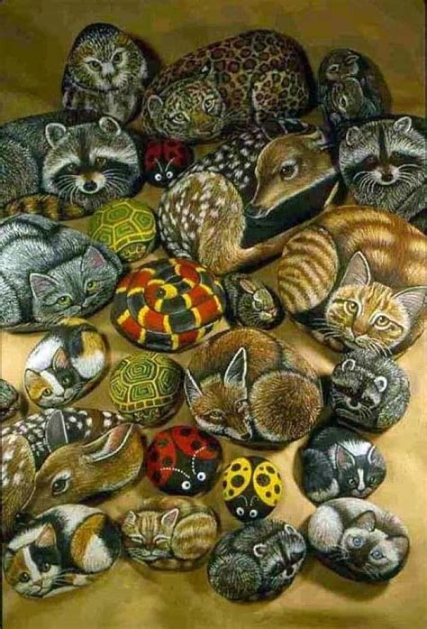 15 Beautiful Rock Painting Ideas