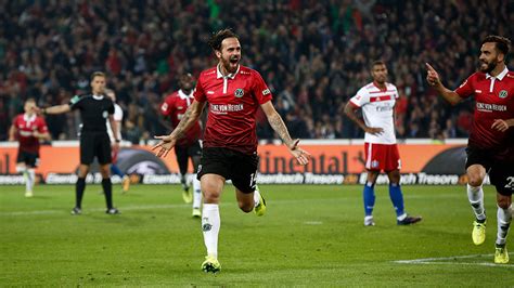 Nordderby gegen hannover hsv gewinnt dank pechvogel marcelo. Hannover 96: Fakten zum HSV-Spiel