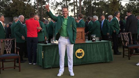 Masters Jacket Ceremony / The 2013 Masters / There might be a winner of the 2019 masters on 