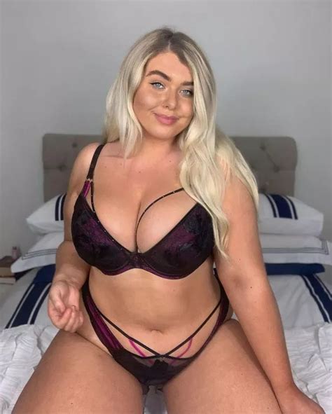 Izzy Nicholls Nude Plus Size Model From Worcester Photos Top My XXX