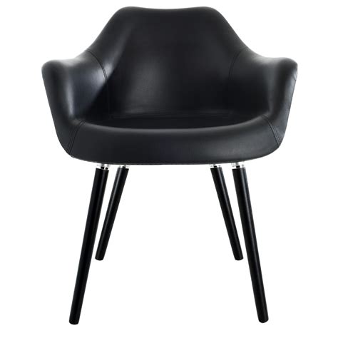 La chaise wassily, comme beaucoup d'autres objets de design du mouvement moderne , a été produite en série à partir des années 1960, et est toujours disponible maintenant comme objet devenu un classique. Chaise Anssen en cuir synthétique noir: achetez nos chaises Anssen en cuir synthétique noir-RDV déco