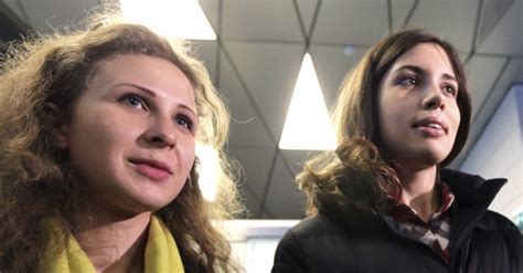Integrante da Pussy Riot diz que anistia foi para melhorar imagem da Rússia Internacional
