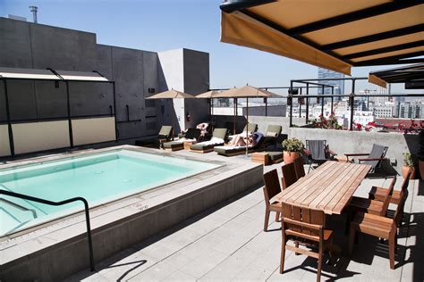 Above The Smog 17 Best Rooftop Bars In Los Angeles