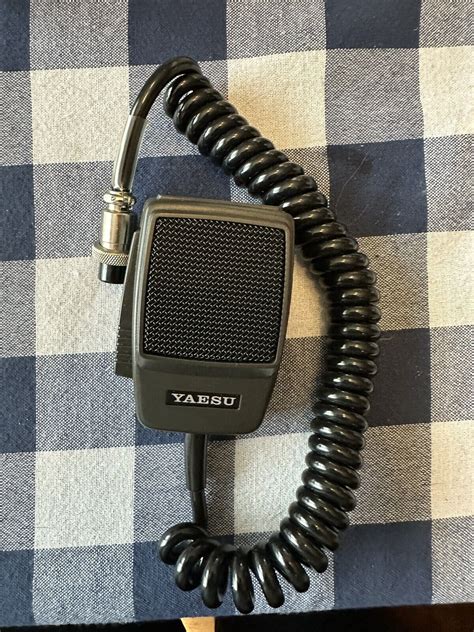 Yaesu Mh 1b8 Deluxe Hand Microphone With Updown And Tone Controls Ebay
