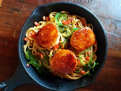 Reddit what are some good easy weeknight dinner. Homemade Scallop Lo Mein | Food, Healthy recipes, Home food
