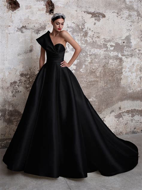 23 Chic Black Wedding Dresses 2021 Uk