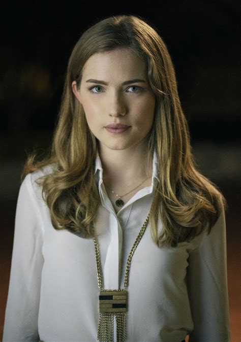 Scream Star Willa Fitzgerald Shares What It S Really Like Filming Those