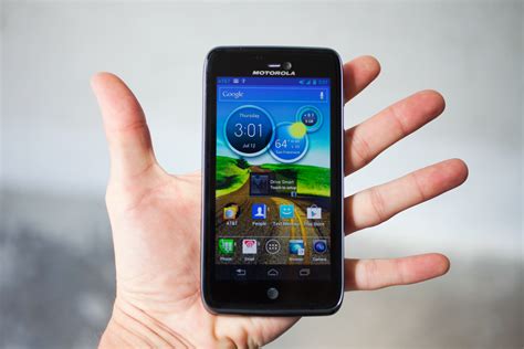 Hands On With Motorolas Atrix Hd Affordable Phone With A Killer