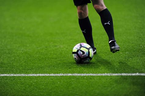 Il est juste sorti, rien ne dit que c'est une blessure. Blessure de Neymar : absent pour le choc PSG Manchester en ligue des champions? | Cotedivoire.News