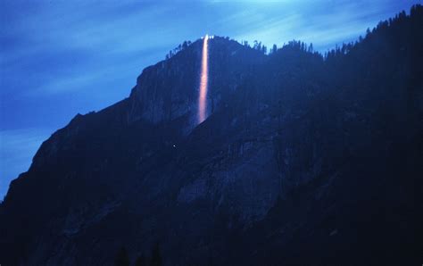 Yosemite National Parks Incredible ‘firefall Phenomenon Has Begun