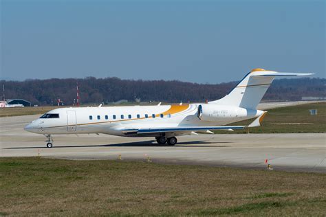 9h Vbg Bombardier Global 5000 Gl5t Bd 700 1a10 Cn 9807 → Flickr