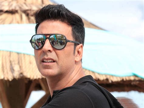 5 feet 11 in in centimeter: Akshay Kumar Photos Images Wallpapers Pics Download