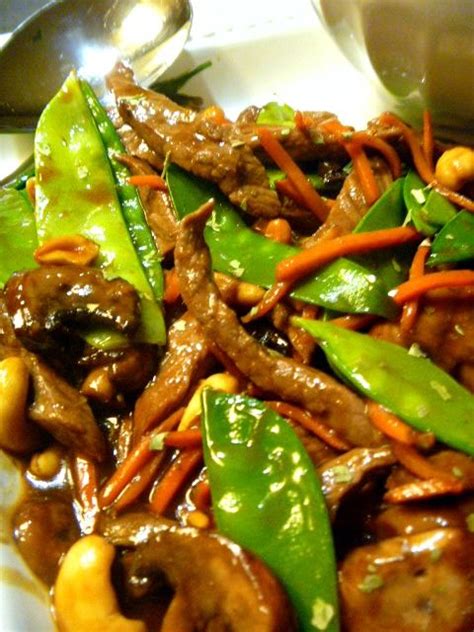 30 Minutes To Dinner With This Spicy Beef Snow Peas Mushrooms And