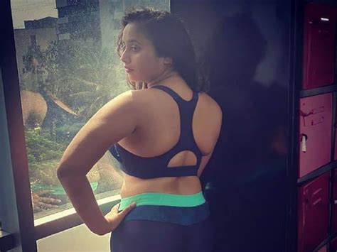 Photo Rani Chatterjee Poses In Her Gym Attire Bhojpuri Movie News