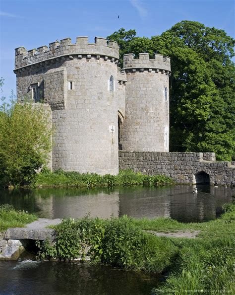 England, Shropshire, Whittington. Whittington Castle. | Castle, Castles ...