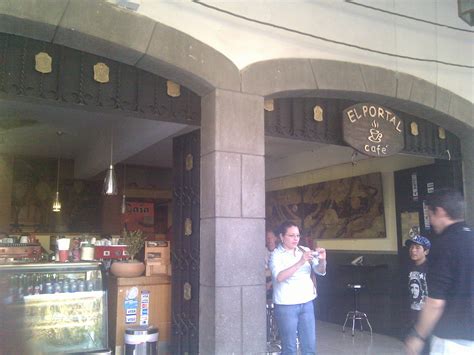 Café “El Portal”