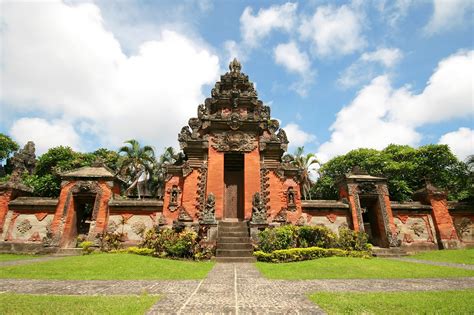 Museum Negeri Propinsi Bali Bali Provincial State Museum In Denpasar