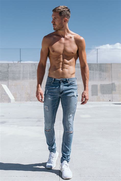 Pin On Guys In Jeans 1