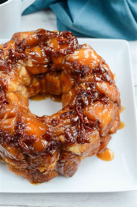 I only used 2 cans of biscuits since my mom doesn't care for monkey bread and i'm still trying to watch the carbs…sort of….i used one loaf pan, but it would not have. Maple Bacon Monkey Bread - a sweet and salty twist on the ...