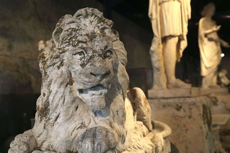Lion Statue From Demolished Country House Could Fetch £30000 At Auction