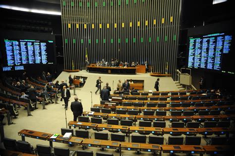 PL e partidos de direita somarão 273 deputados na Câmara