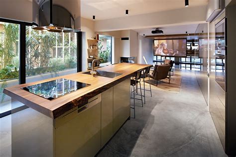 45 Kitchens With Built In Tables Photos Home Stratosphere