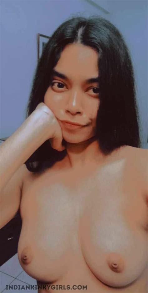 Naughty Indian Teen Nazifa Zaman Nude Selfies