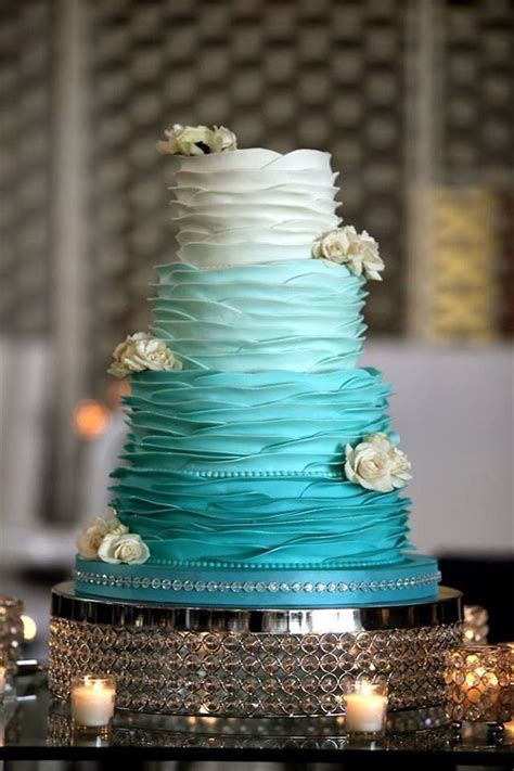 Home Featured 26 Oh So Pretty Ombre Wedding Cake Ideas Casamento
