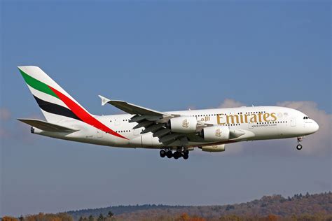 Emirates Airlines A6 Edt Airbus A380 861 Mit Neuem Sticker Expo