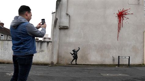 Banksy New Mural Shows Up In Bristol Just In Time For Valentines Day