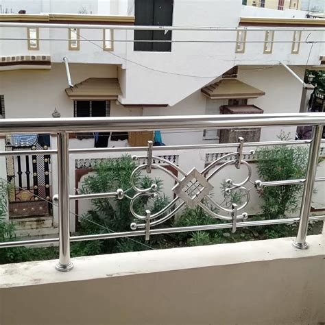 Silver Toughened Glass Stainless Steel Balcony Glass Railing Material
